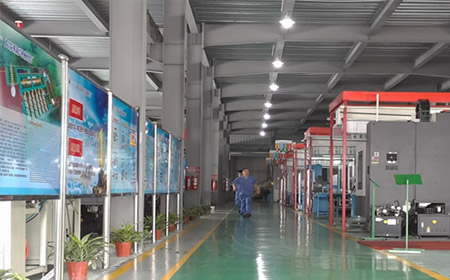 機(jī)加工車間